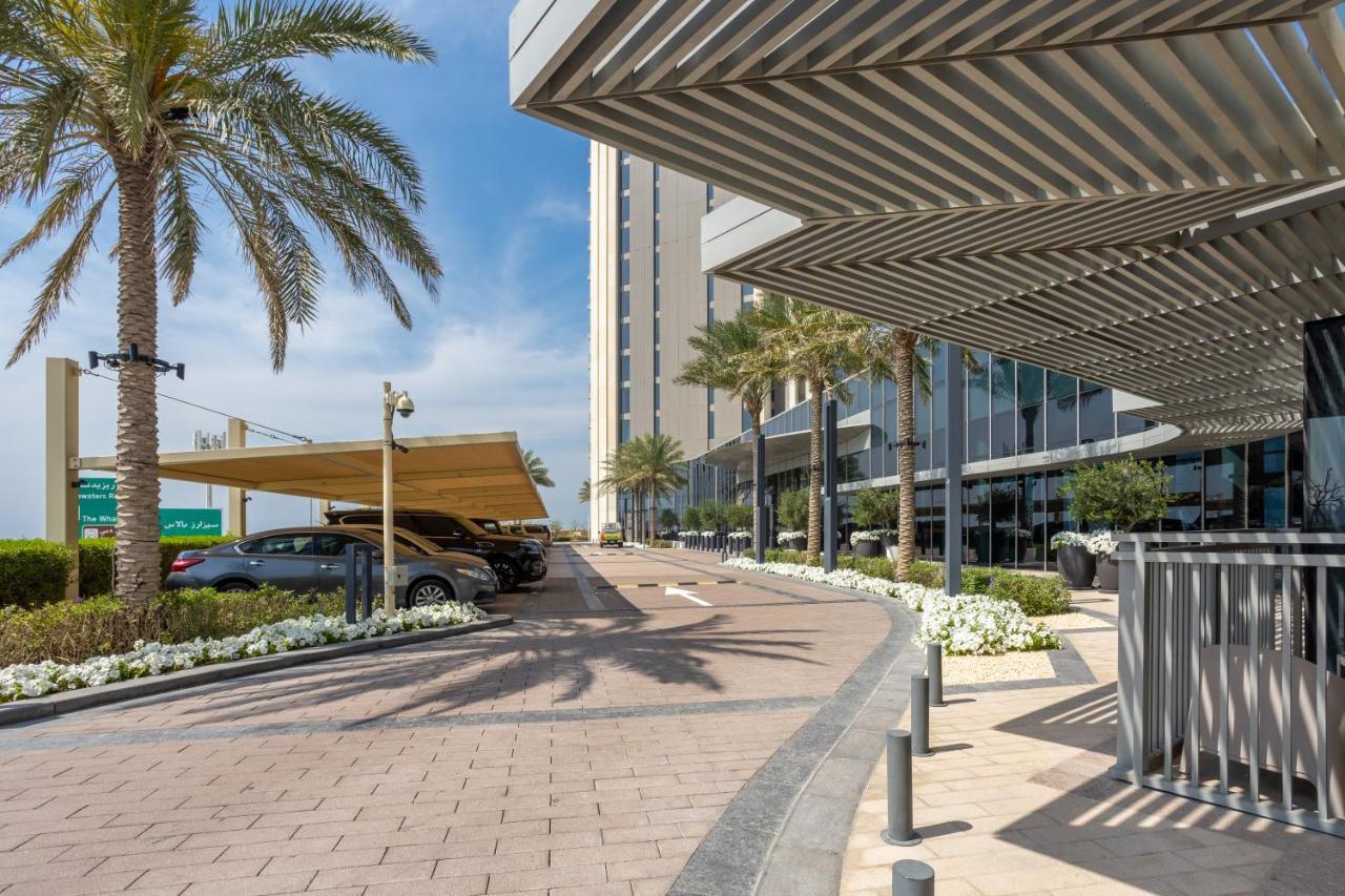 דובאי Waves Holiday Home - Waterfront Apartment With Breathtaking Sea Views מראה חיצוני תמונה